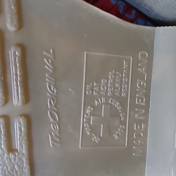 Vintage Dr Martens Made in England Graffiti Red Leather Boots Sz UK 1 US 3 - Picture 7 of 9